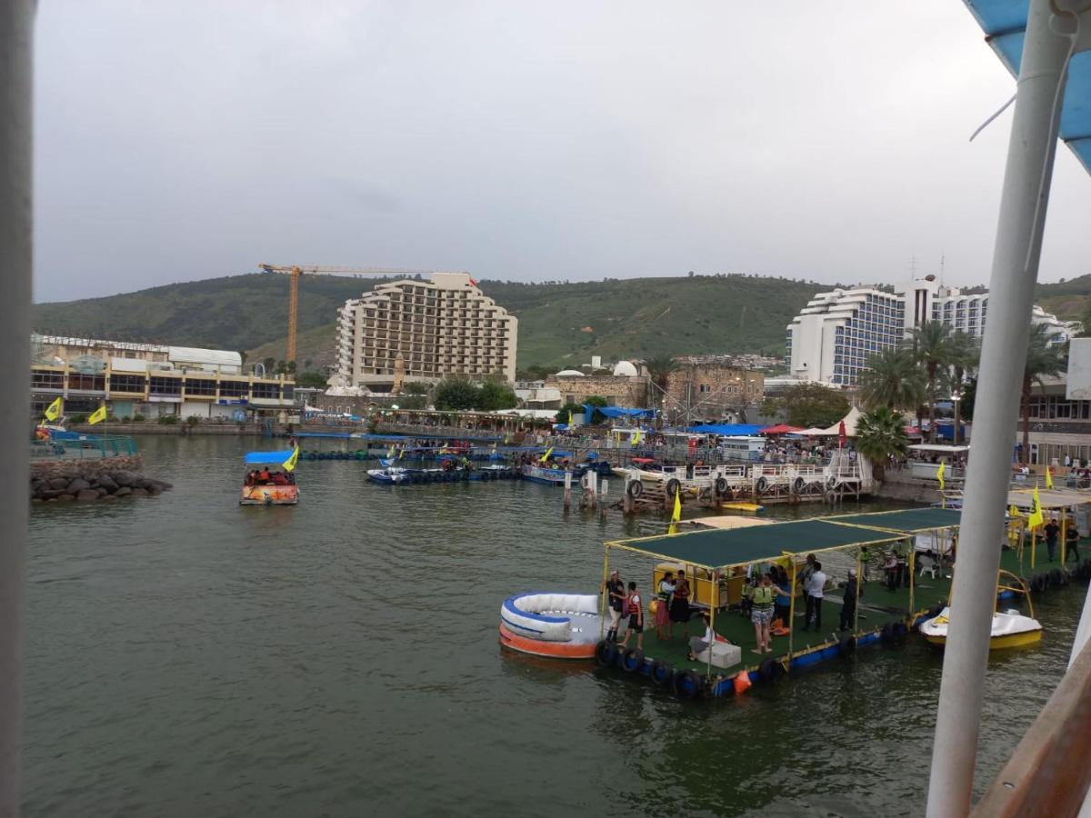 יחידת אירוח בבית ורדי Tiberias Bagian luar foto